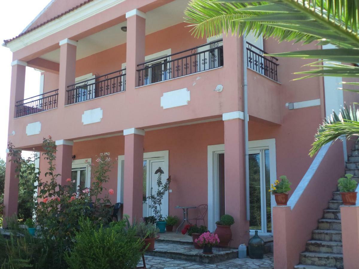 Karoubis Studio Kavallouri Exterior foto
